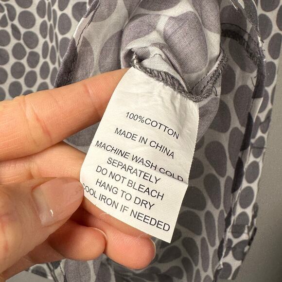 French Curve Gray & White Polka Dot Button Down Shirt Women's Small - Picture 4 of 4